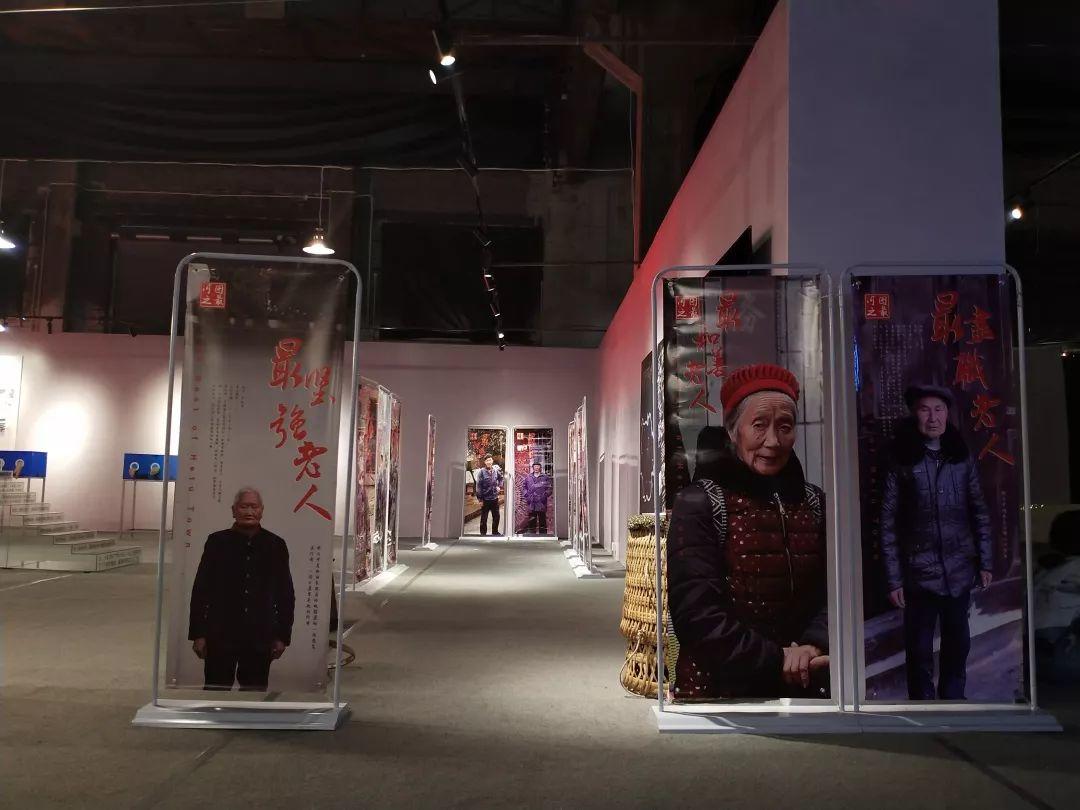 四川美术学院2015级公共艺术专业毕业作品展 (上篇) 四川美术学院2015级公共艺术专业毕业作品展 (上篇)