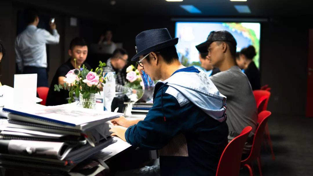 初评揭晓 | 2019中国深圳服装原创设计大赛-精英邀请赛总决赛入围名单
