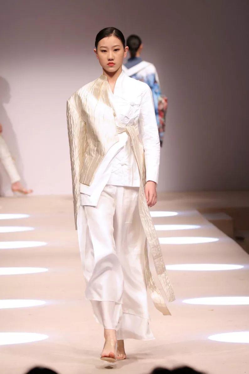 毕业秀|北京服装学院2020届研究生毕业作品下 毕业秀|北京服装学院2020届研究生毕业作品下