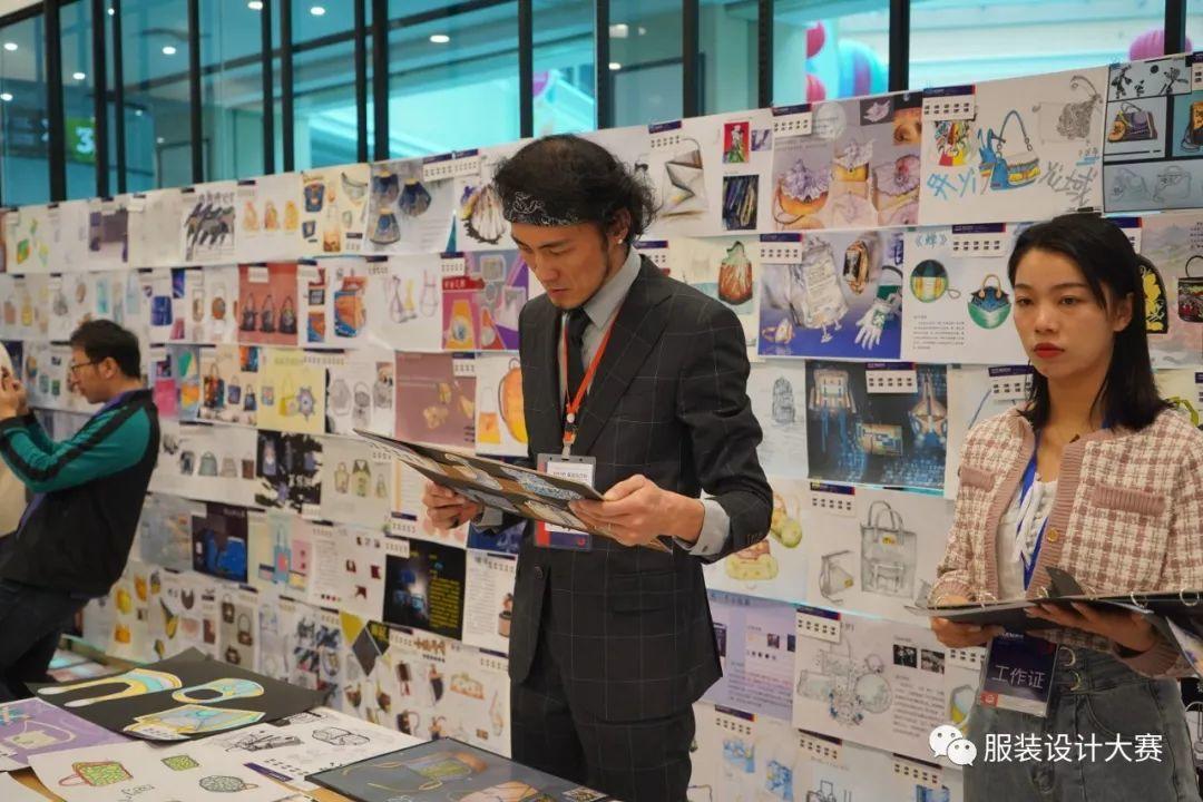 今天我们来讲评委如何挑选作品!第二十届(2020)“真皮标志杯”中国国际箱包皮具设计大赛高清作品图公布 今天我们来讲评委如何挑选作品!第二十届(2020)“真皮标志杯”中国国际箱包皮具设计大赛高清作品图公布