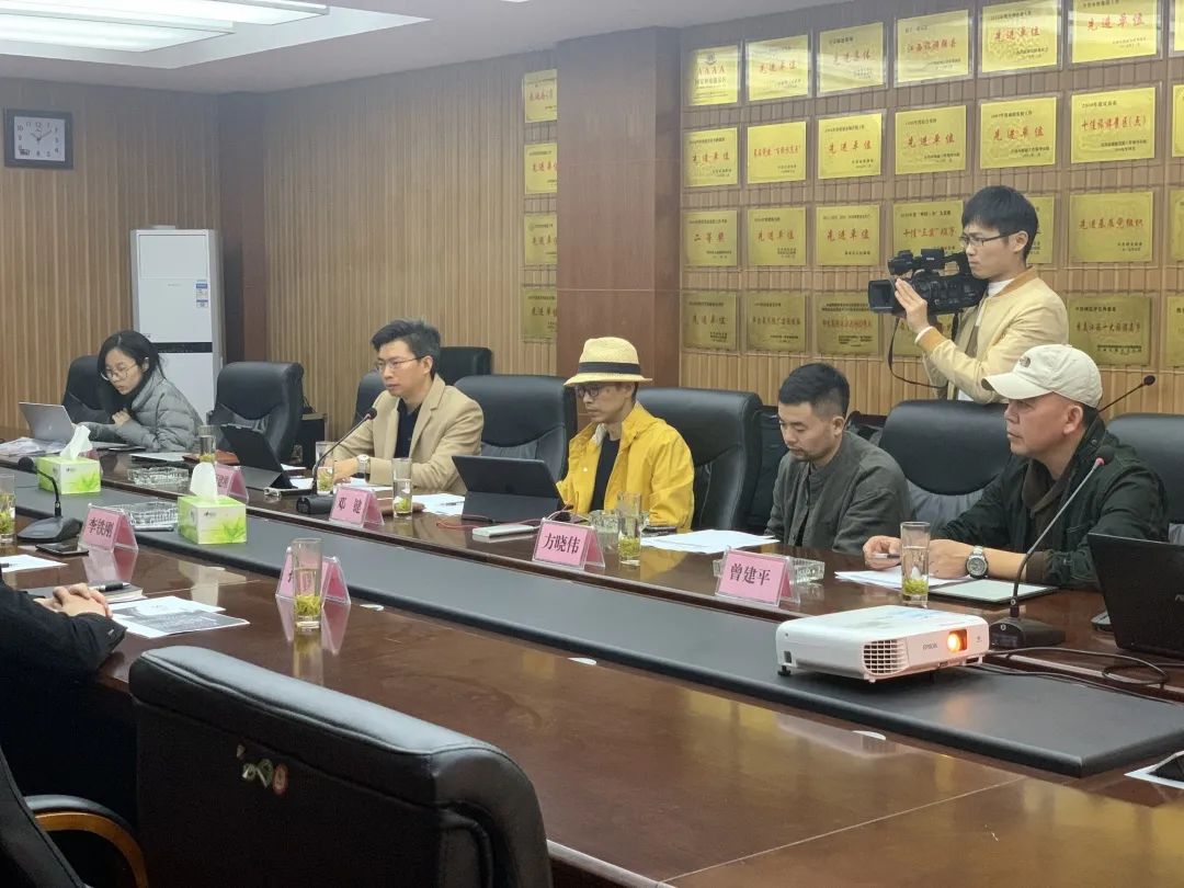 入围 ▏近10个国家,60所高校,129个专业设计团队激烈角逐下,你入围了吗? 入围 ▏近10个国家,60所高校,129个专业设计团队激烈角逐下,你入围了吗?