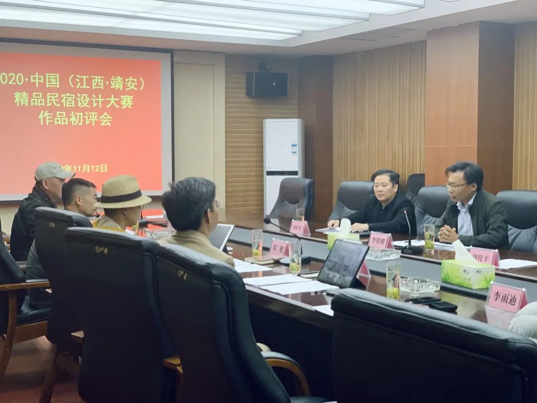 入围 ▏近10个国家,60所高校,129个专业设计团队激烈角逐下,你入围了吗? 入围 ▏近10个国家,60所高校,129个专业设计团队激烈角逐下,你入围了吗?